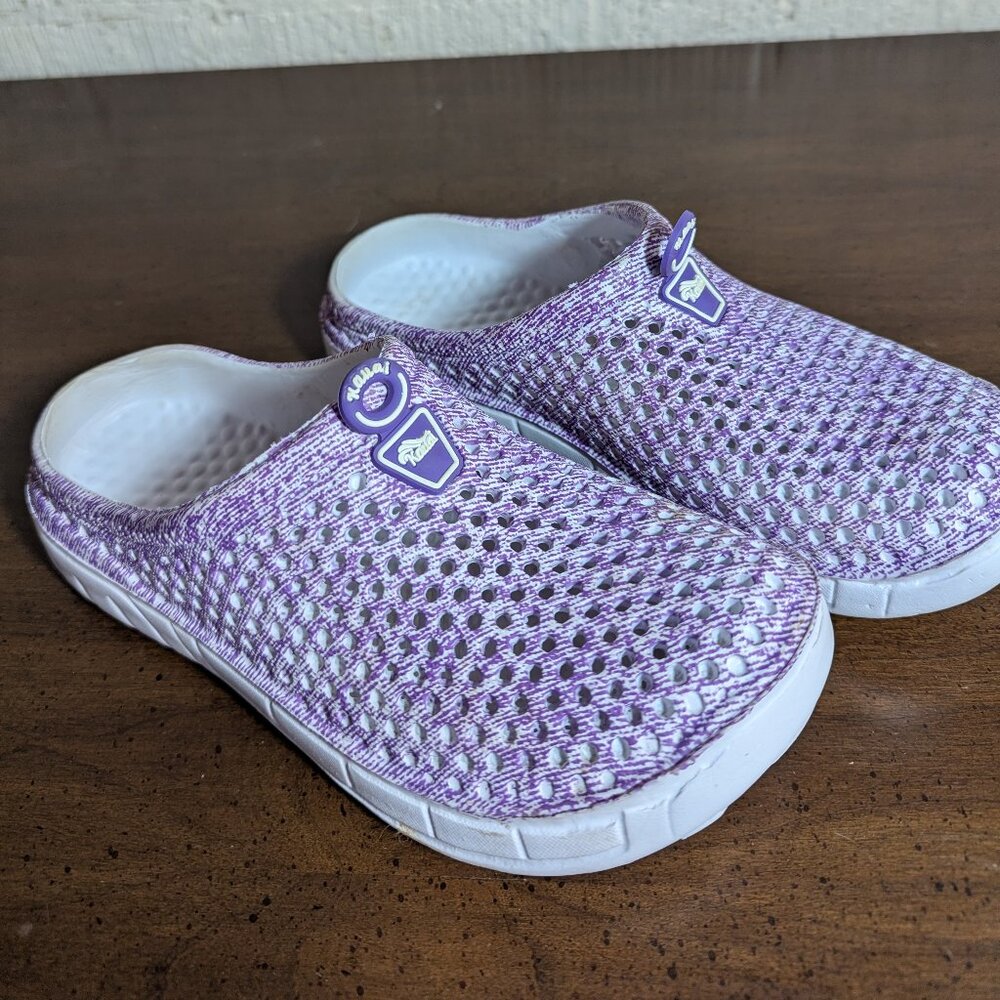3 for $15 💖Women's size 35 eur/6 cute garden shoe